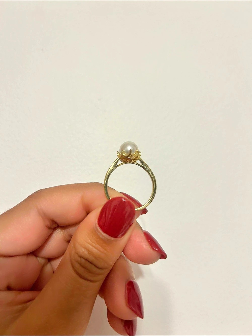 Pearl Ring in 14k full Real Gold  Like New